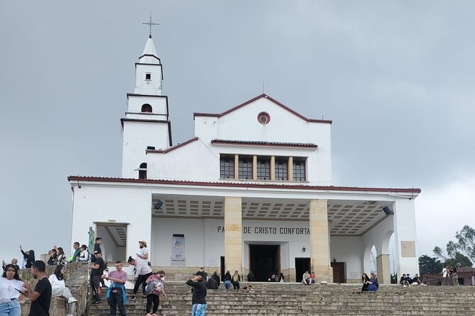 Bogota Tour, Monserrate, Museums and Local Art with Transportation - Monserrate: grand views with a crowd factor