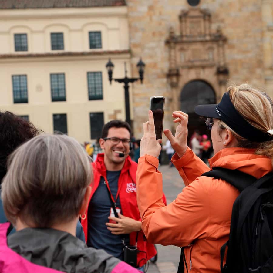 Bogota Tour Privado x8 horas con Transfers - Who should book this tour?