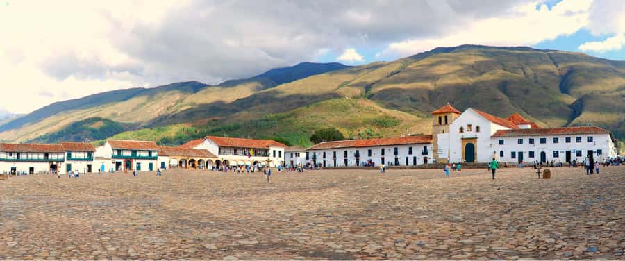 Bogotá: Villa de Leyva Full-Day Tour with Meals - The Road From Bogotá to Sisga Dam