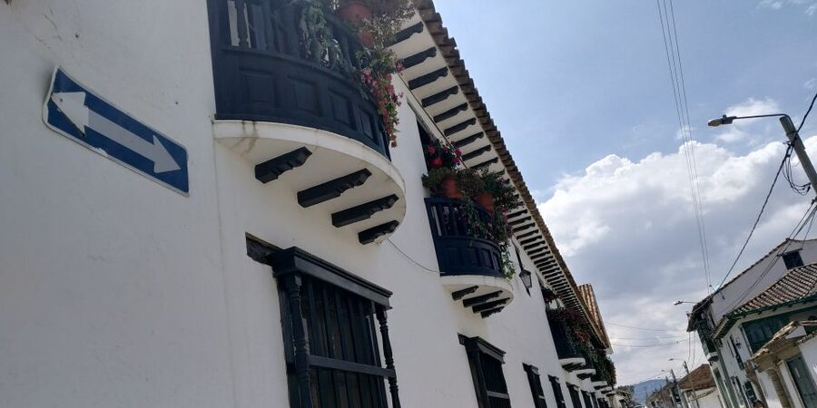 Bogotá: Villa de Leyva Full-Day Tour with Meals - The Terracotta House and Free Time