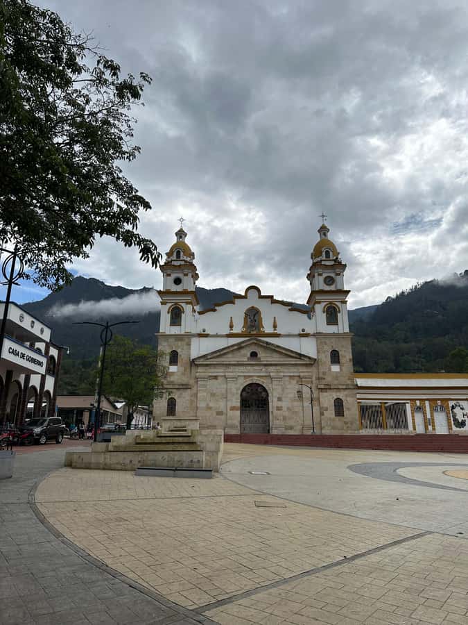 Bogotá: Visit Colombia's Highest Waterfalls & Guadalupe Hill - A simple packing plan