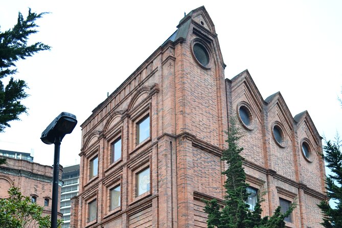 Bogota Walking Tour Teusaquillo a different part of the city - Starting at the National Museum
