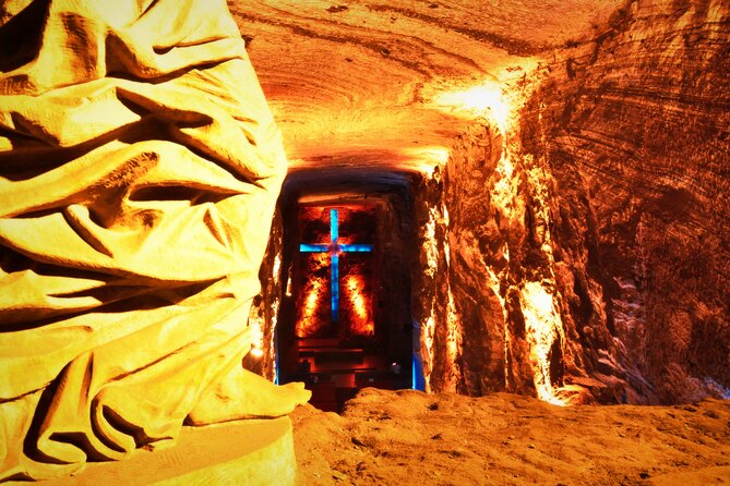 Bogota Zipaquira Salt Cathedral Private Tour + Lunch - The 90-minute journey from Bogotá