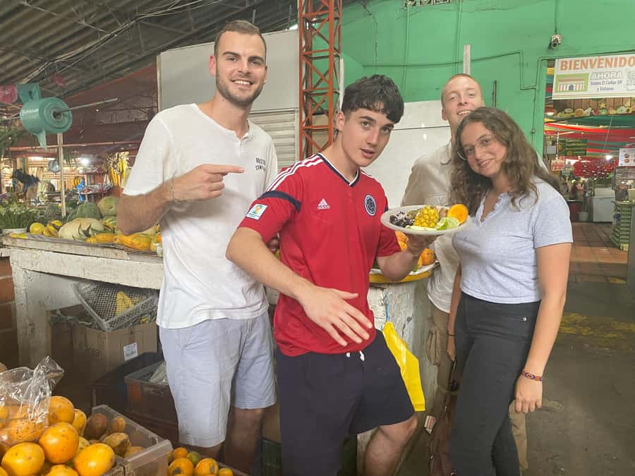 Cali: Fruit Market Walking Tour with Tastings - Who will enjoy this four-hour market walk?