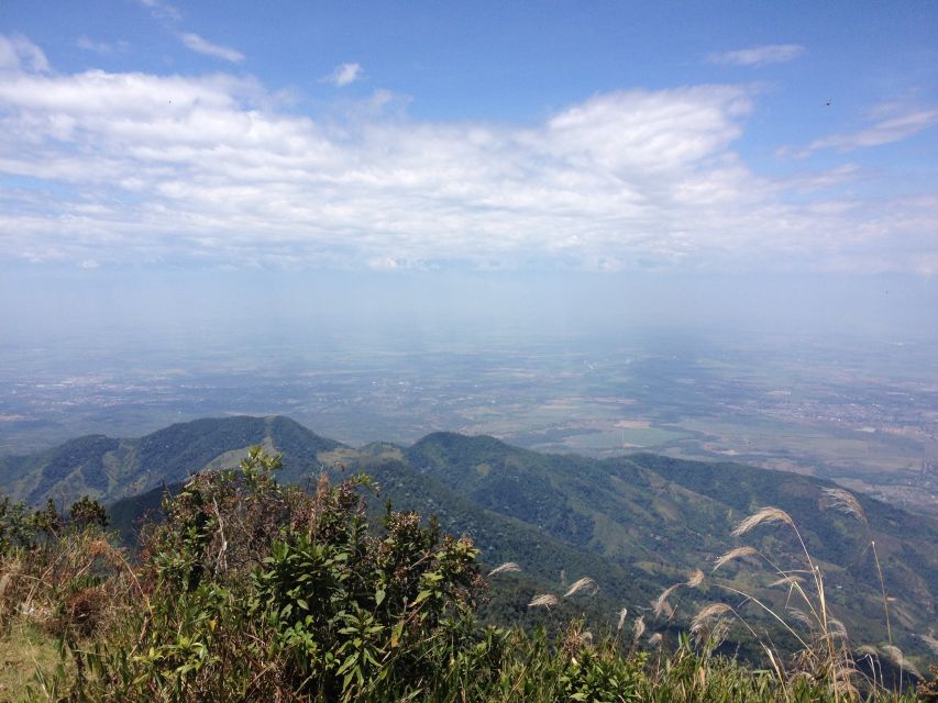 Cali: Pico de Loro Trekking Adventure - Farallones de Cali - Weather, packing, and trail comfort