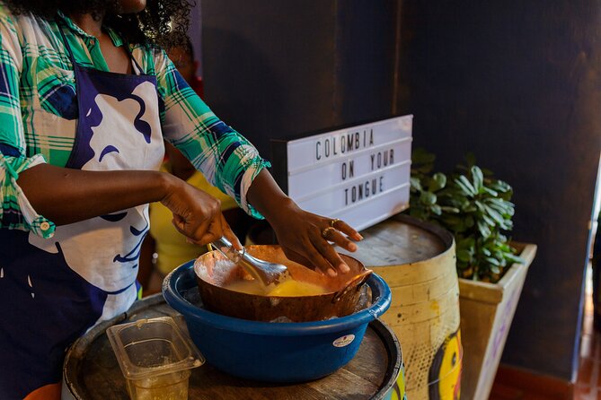 Caribbean fruits tasting and Paila Ice cream class - Arriving at El Arsenal in Getsemaní