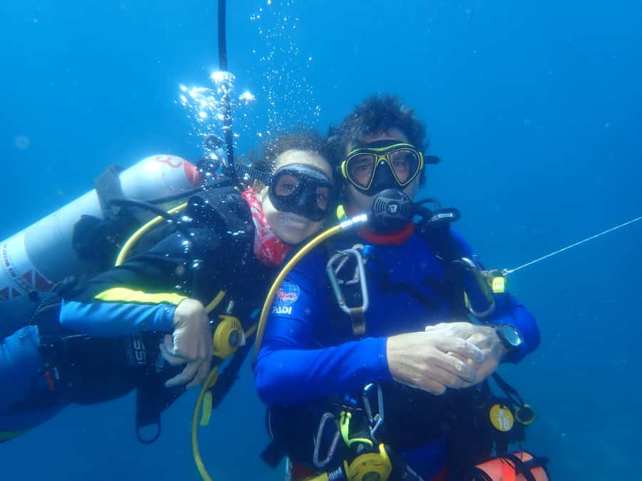 Cartagena: 2 Tanks Dive Plan For CERTIFIED DIVERS - Who will enjoy this Cartagena outing
