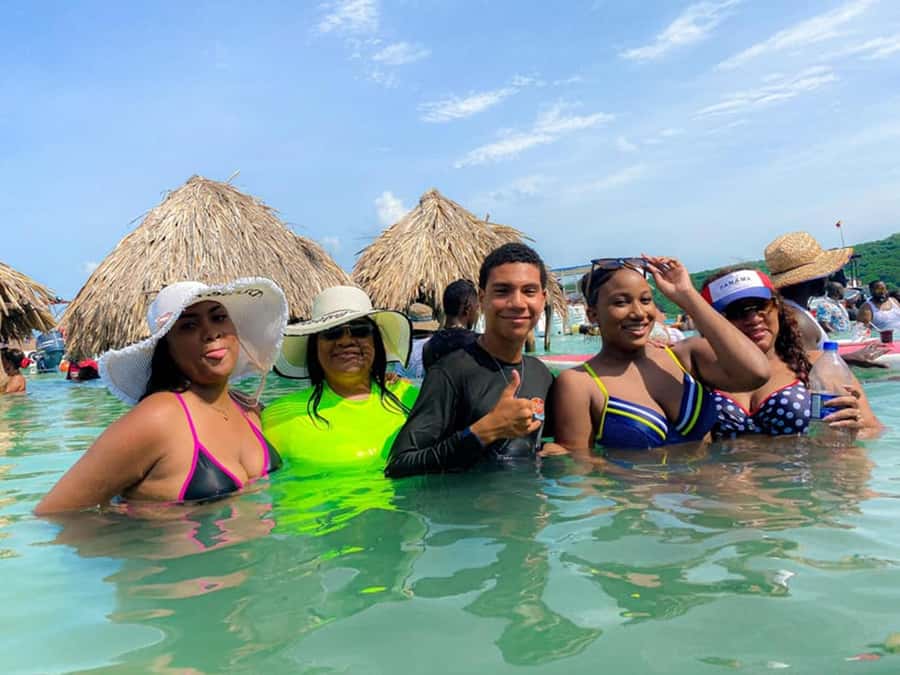 Cartagena: 4 Island Day Trip by Boat and Caribbean Lunch - Should you book this Cartagena boat trip?