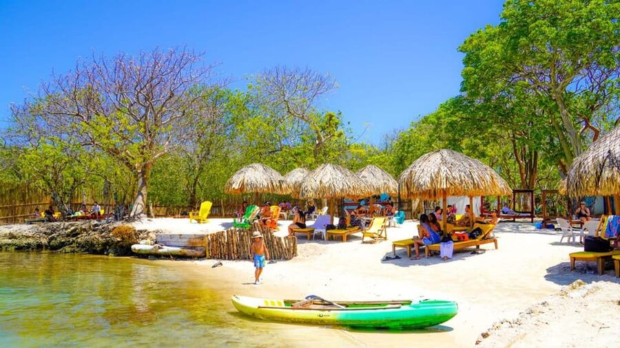 CARTAGENA: 4 islands by sport boat +oceanarium tickets - A private island for a short pause