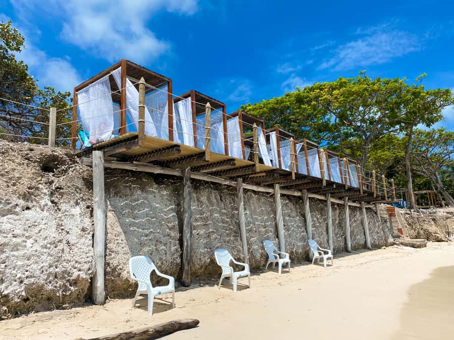 Cartagena: 5-Island Trip by Boat with Lunch and Snorkeling - Isla Grande snorkeling and water activities