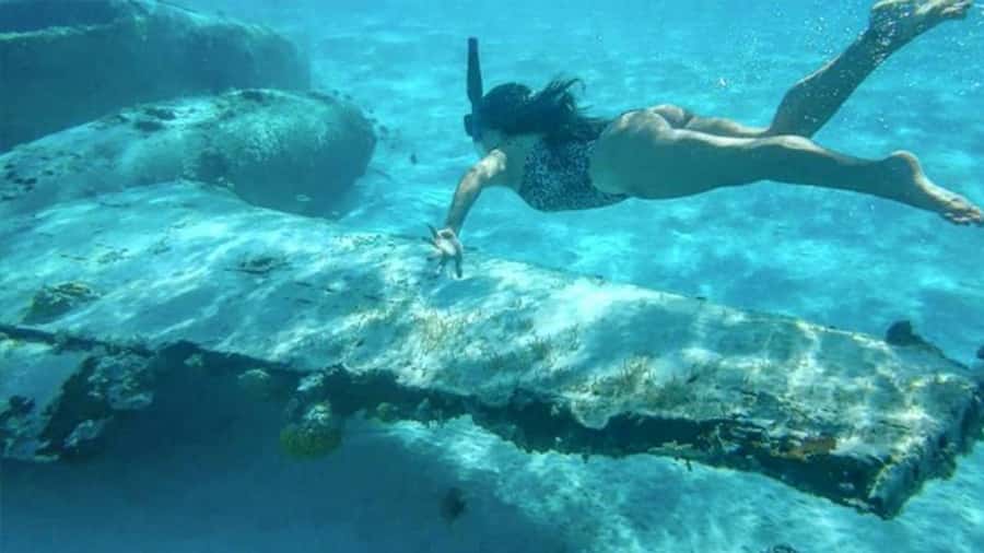 Cartagena: 5 Rosario Islands, Full party with drinks, Snorkeling and lunch - Starting in Cartagena and reaching the coast