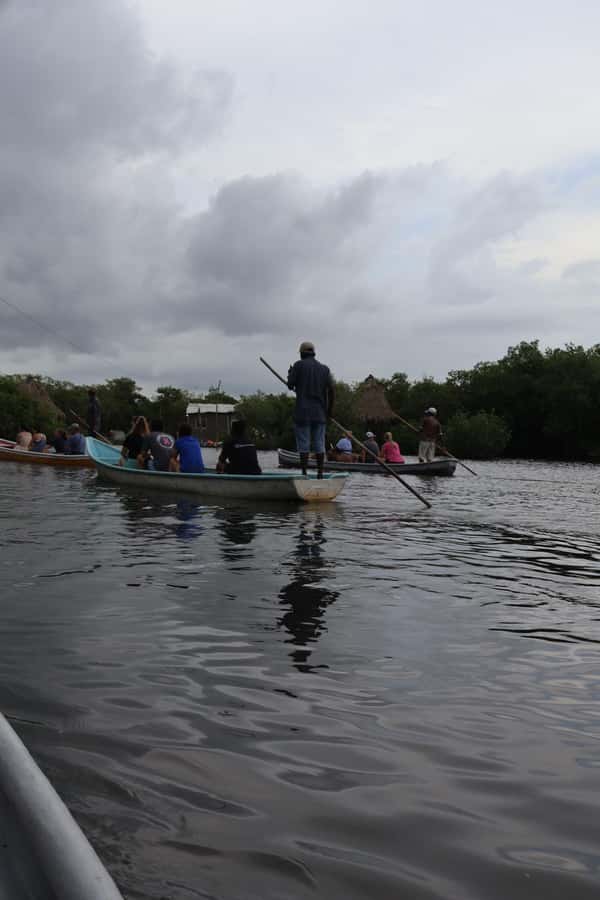 Cartagena: Artisanal fishing through the mangroves - A Simple Drink and the Ride Back