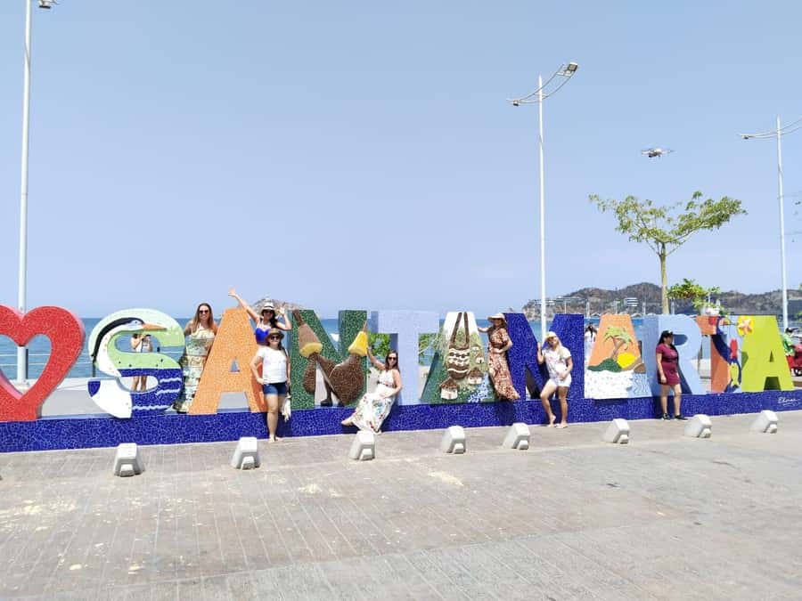 Cartagena: Barranquilla and Santa Marta BILINGUAL GUIDE - Santa Marta Bay and the colonial center