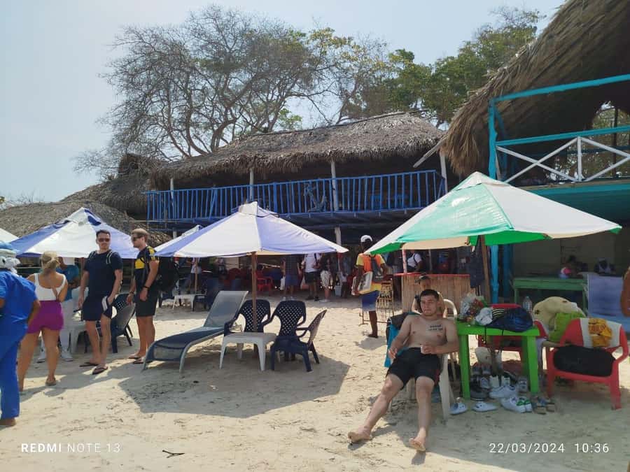 Cartagena: BARÚ Playa blanca with SNORKELING INCLUDED - Who should book this Barú trip?