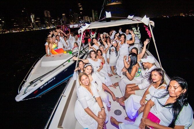 Cartagena Bay tour with open bar included. - Key points to know before booking