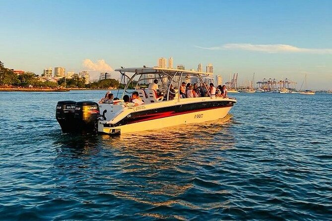 Cartagena Bay tour with open bar included. - What the Cartagena Bay cruise is really like