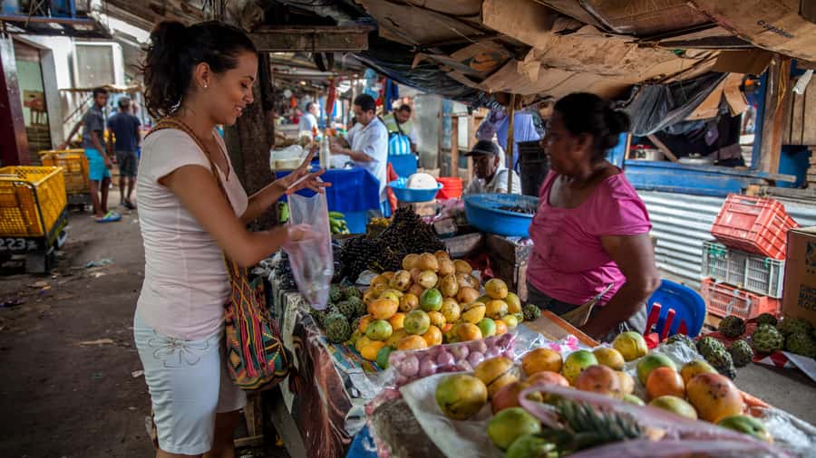 Cartagena Bazurto Market: Authentic Food & Culture Tour - Street art, music, and Cartagena’s creative side