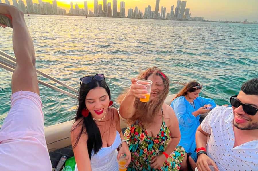 Cartagena: Boat Party in the Bay of Cartagena with Open Bar - Bocagrande and the city lights