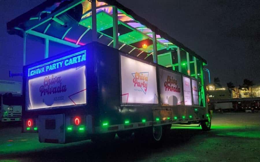 Cartagena: Chiva Party Bus Tour with Disco Entry - The scenic drive and Cartagena’s famous photo stops