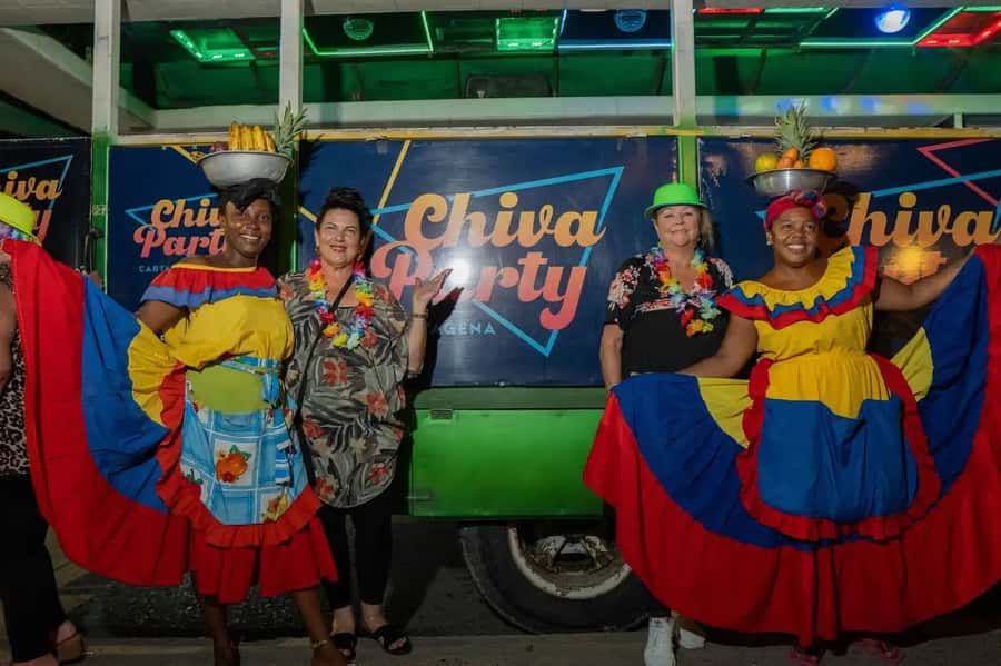Cartagena: Chiva Party Bus Tour with Disco Entry - Pickup points and the early evening schedule