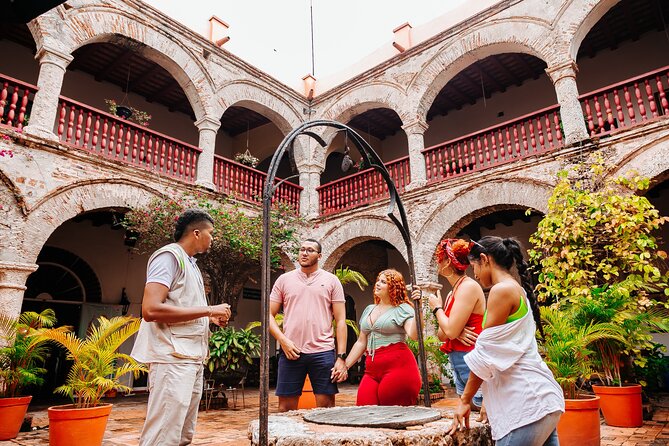 Cartagena: City Tour Castillo San Felipe & Convento de La Popa - Crespo Beach for a quick photo
