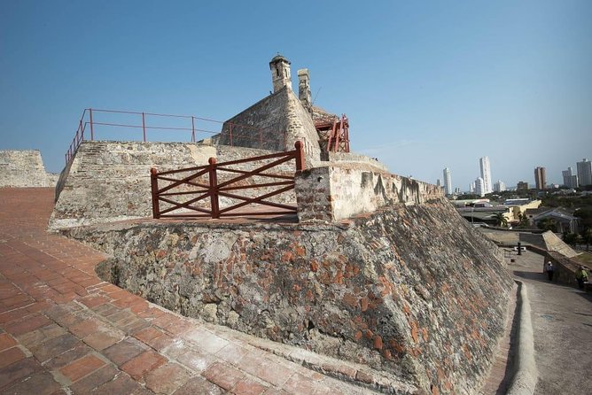 Cartagena City Tour & Convento de la Popa (AM) - The 18-karat jewelry factory and Colombian emeralds