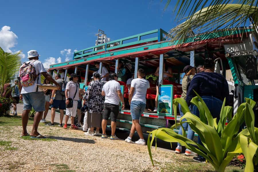 Cartagena: CITY TOUR IN ENGLISH, Old city, Monuments, Castle - Five useful things to know before booking