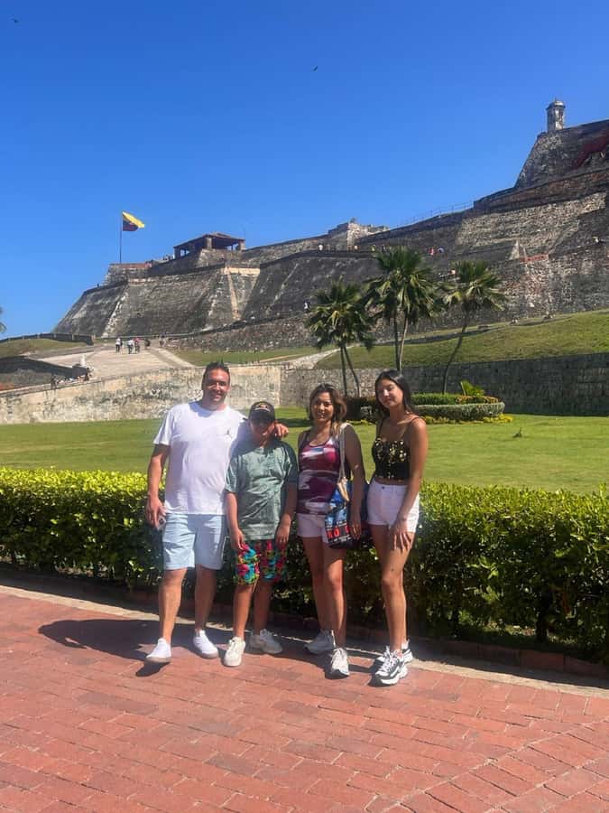 Cartagena: CITY TOUR IN ENGLISH, Old city, Monuments, Castle - Bocagrande, the bay, and La India Catalina