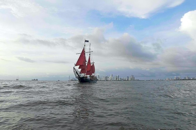 Cartagena, CO: Sunset Skyline Bay Tour on a Pirate Boat + Drinks - Boarding at Av. Blas de Lezo at 5:00 pm