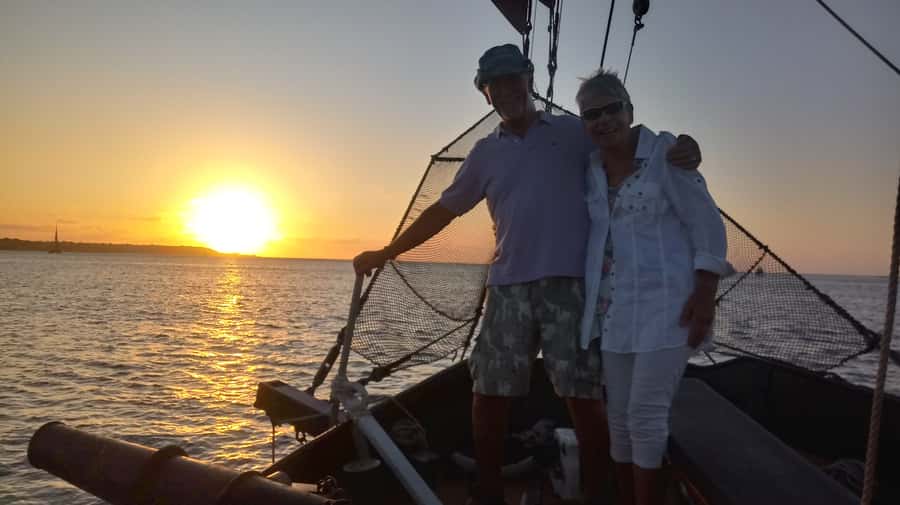 Cartagena, CO: Sunset Skyline Pirate Boat Tour with Drinks - Meeting the ship at Pegasus Pier