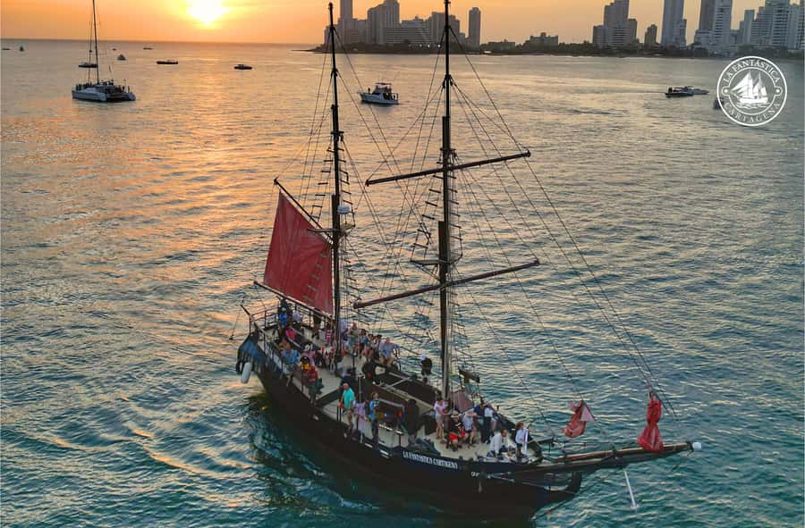Cartagena, CO: Sunset Skyline Pirate Boat Tour with Drinks - The route from Bocagrande to Tierra Bomba