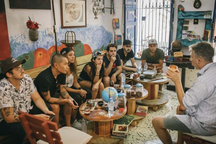 Cartagena Coffee Masterclass: Artisanal Roasting and Brewing - Meeting the coffee story at Café del Mural