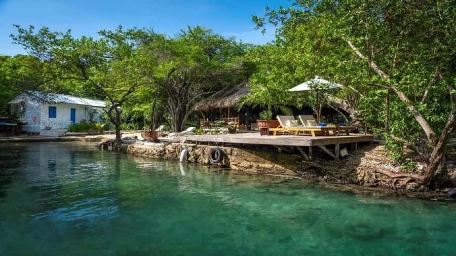 Cartagena: Coralina Island Day Trip with Lunch - Meeting at La Bodeguita Pier at 8:00 a.m.