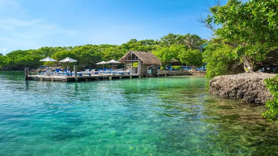 Cartagena: Coralina Island Day Trip with Lunch - The One-Hour Speedboat Ride to the Rosario Islands