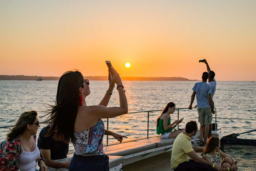 Cartagena de Indias: 2-Hour Sunset Cruise - Key things to know before sailing