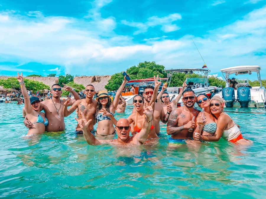 Cartagena de Indias: Pasadia 5 Islas del rosario and Baru boat trip - Key points before you book