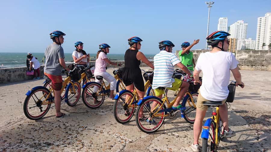Cartagena de Indias: Walled City Biking Experience - How the free-tour model affects value