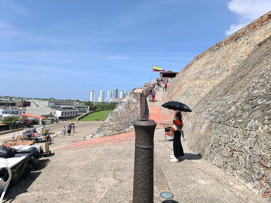 Cartagena: Entrance to San Felipe Castle + transport - Who should book this castle visit?