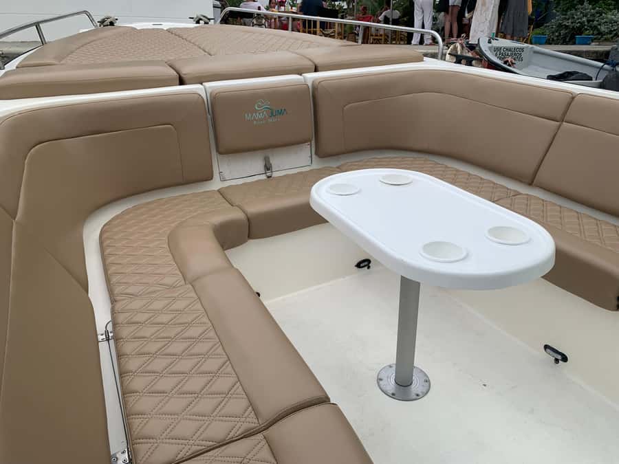 CARTAGENA, EXCLUSIVE launch for Rosario and Baru Islands - Boat size, comfort, and the 15-person limit