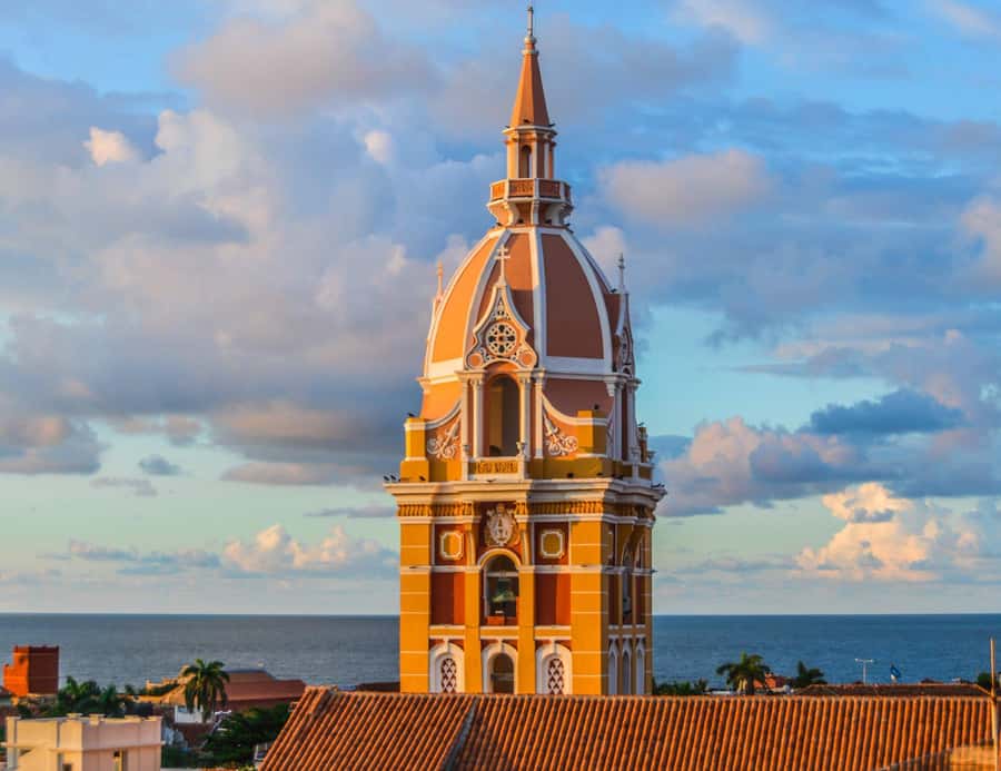 Cartagena: Explore with a city tour aboard a typical "chiva". - Key points to know before booking