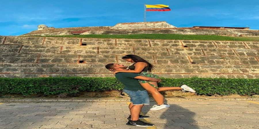 Cartagena: Explore with a city tour aboard a typical "chiva". - What kind of Cartagena tour is this?
