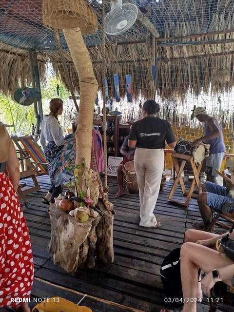 Cartagena: FISHERMEN'S ISLAND IN THE MANGROVES by canoe - Arriving at Fishermen’s Island