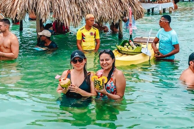 Cartagena: Full Day Guided Tour to Cholon Island - Seeing the Rosario Islands from the boat