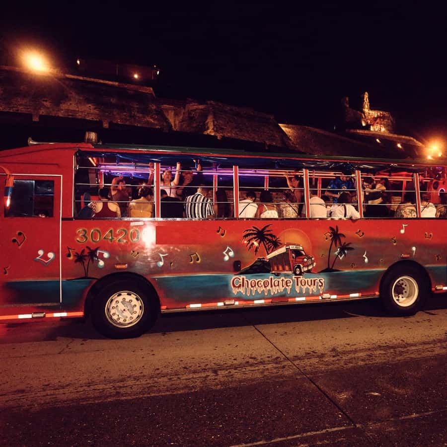 Cartagena: Funny PartyBus with dance floor and good music! - Bocagrande starts the party