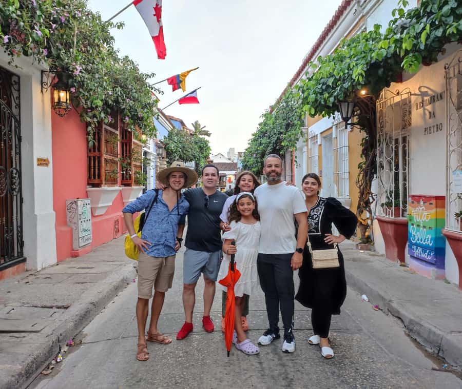 Cartagena: Gabriel García Márquez Private Walking Tour - Key points at a glance