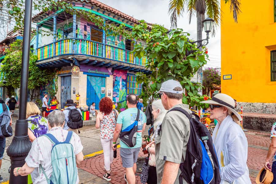 Cartagena: Getsemani Artistic District Selfie Tour - Coffee, craft beer, and optional seafood