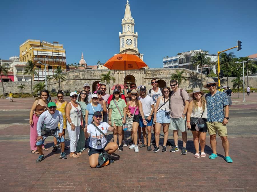 Cartagena: Historic Center and Getsemaní Shared Walking Tour - Bastions, pirates, and the walls of Cartagena