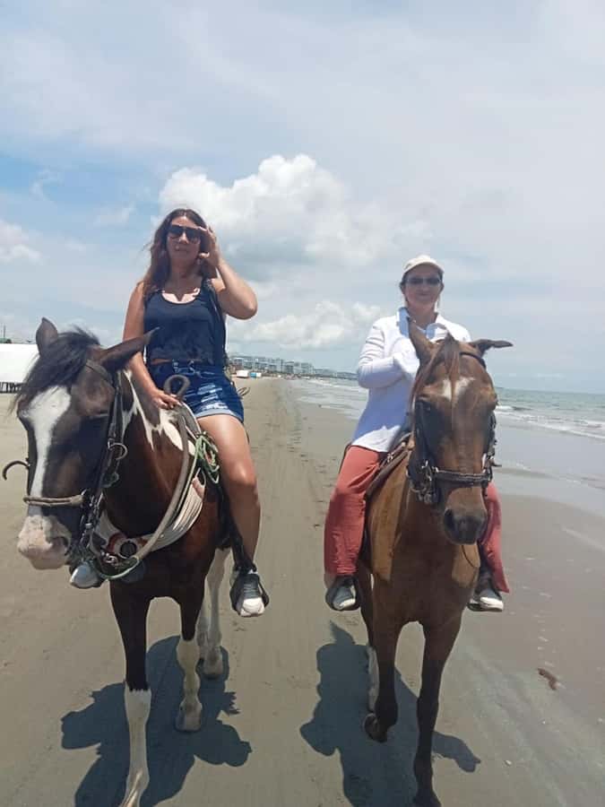 Cartagena: Horse Riding on the Beach with Photos and Lunch - Communication, safety, and comfort