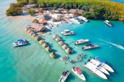 Cartagena Island Hopping: 5-Stop Rosario Islands Tour with Lunch