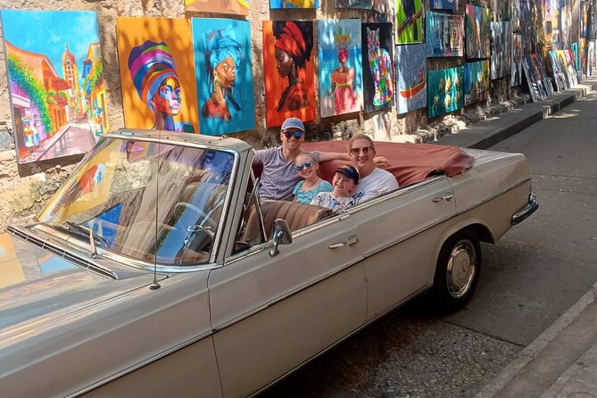 Cartagena Luxury Classic Car Tour + Bilingual Historian Guide - San Felipe Castle and the Old Shoes Monument